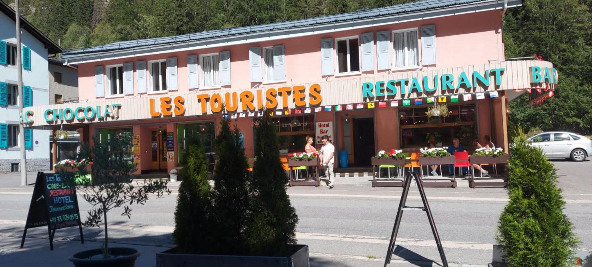 ホテル Les Touristes Chatelard エクステリア 写真